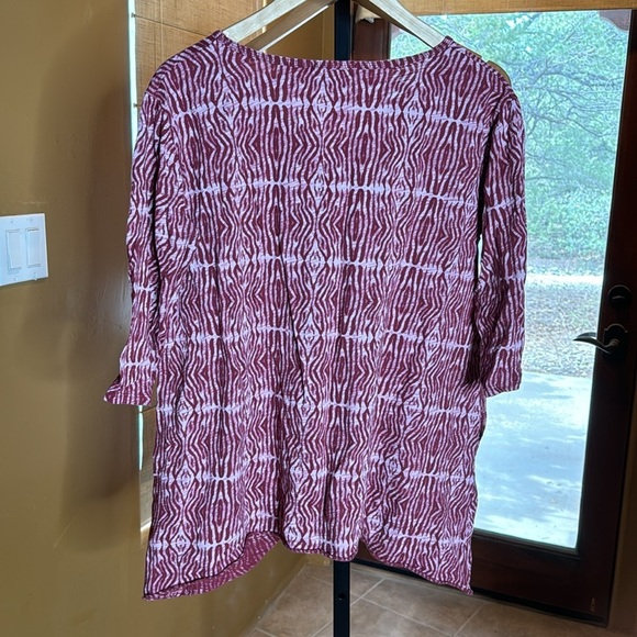 NWOT Fresh Produce Burgundy Elbow Sleeve Windfall Shark-bite Hem Tunic Sz Medium - Picture 8 of 9